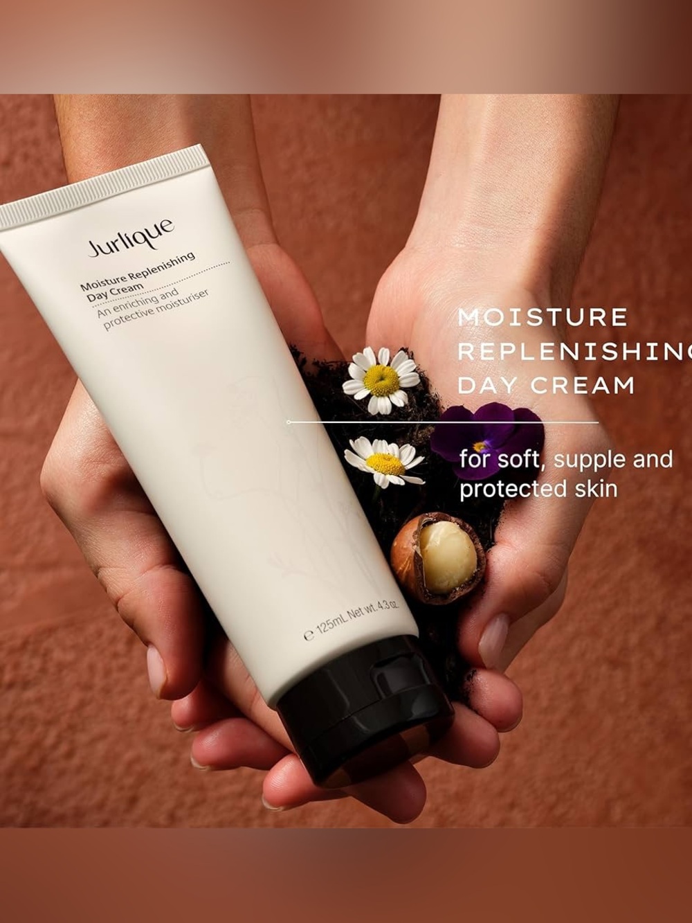 Moisture Replenishing Day Cream — White